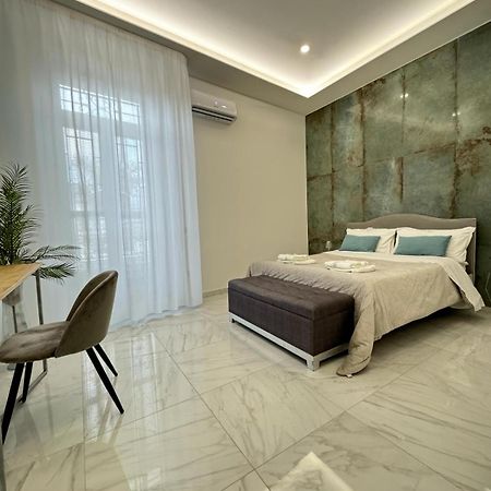 Tommy'S Apartment Помпей Екстериор снимка