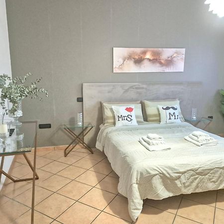 Tommy'S Apartment Помпей Екстериор снимка